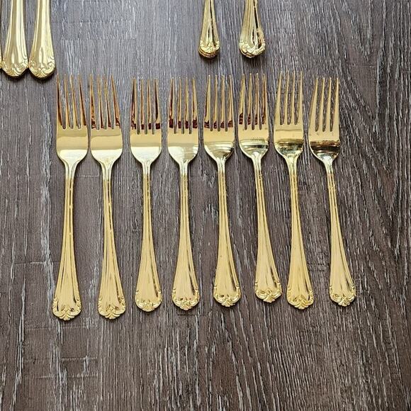 Hampton Silversmiths Versailles 235 Flatware 24kt Gold Plated lot of 48 pieces‎ - Picture 13 of 15